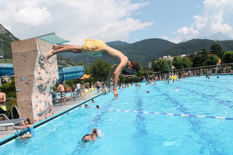 Village Camps International Summer Camp Leysin, Switzerland 2025-08-09 https://www.villagecamps.com/journals_admin/images/696-1-poolday (192).jpg